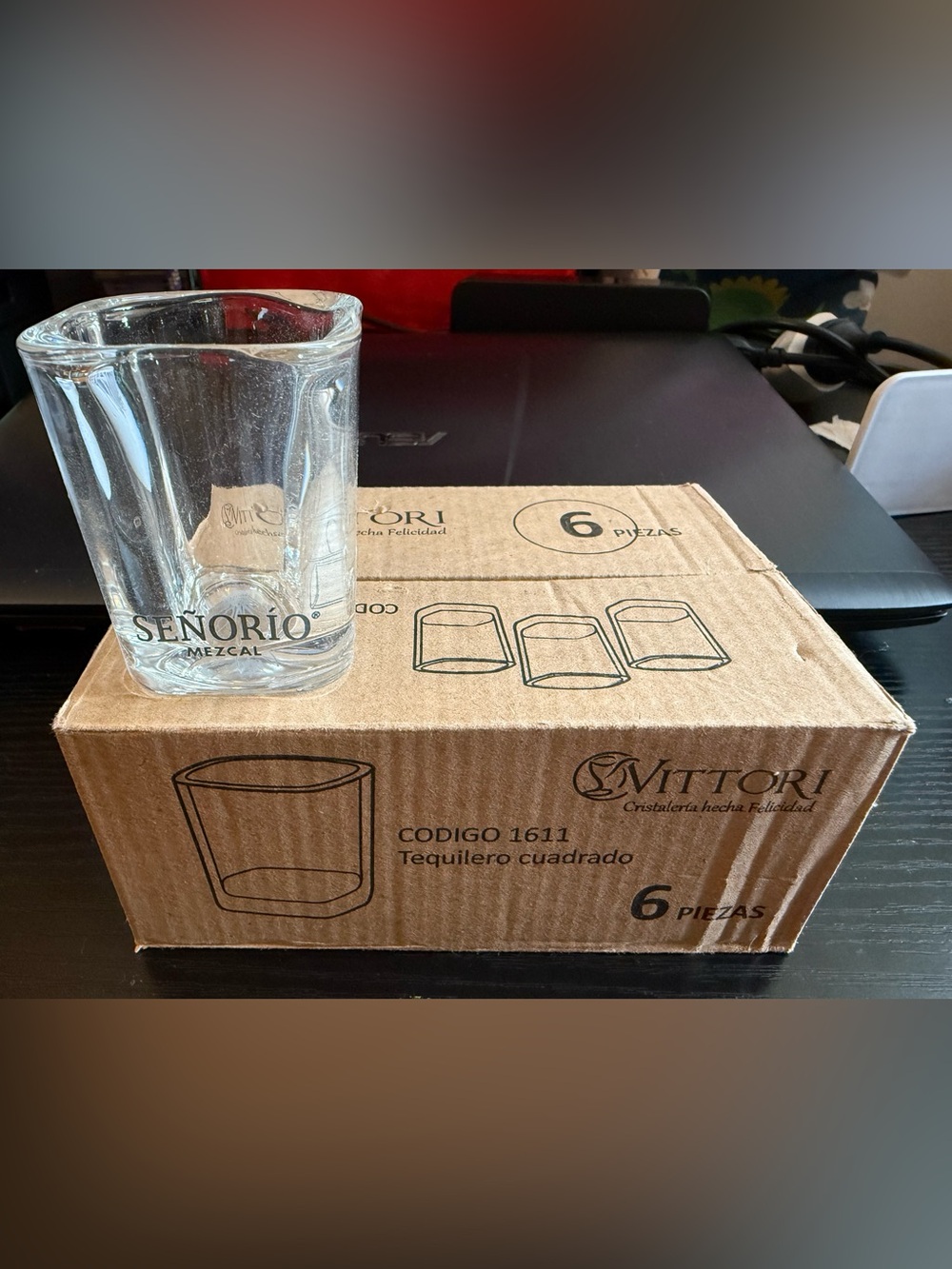 Vittorio Clear Square Tequilero Glass with Señorío Mezcal Print